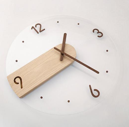 【家居】创意实木制亚克力玻璃装饰钟 商品图1