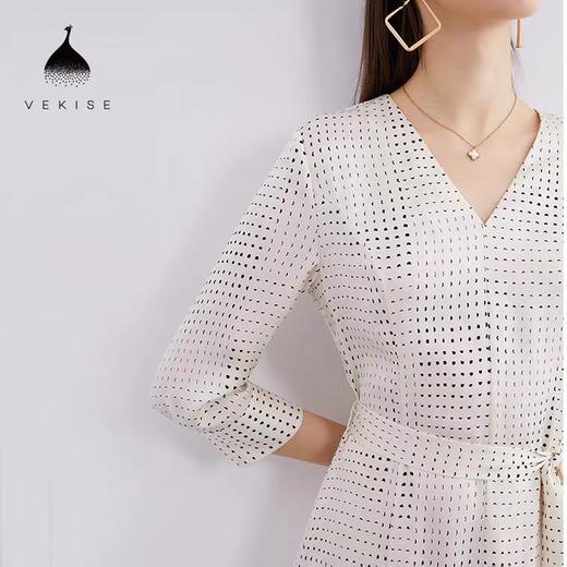 真丝V领波点连衣裙 商品图3