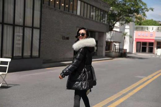 返季羽绒服205Y2905款 商品图0