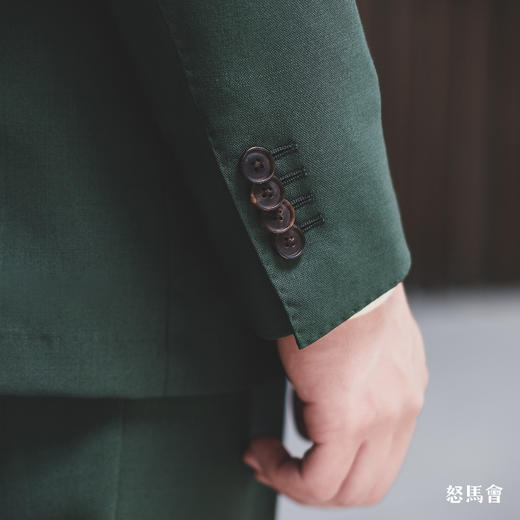 Hardy Minnis Fresco III Lite 强捻抗皱橄榄绿色意式全麻衬套装 商品图7