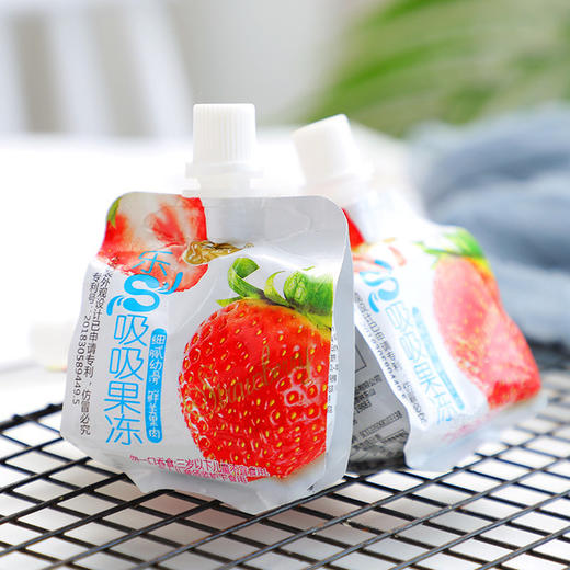 【食品酒水】小金鼠吸吸果冻30袋 6种多口味水果味果肉布丁休闲零食吸吸果冻 商品图8