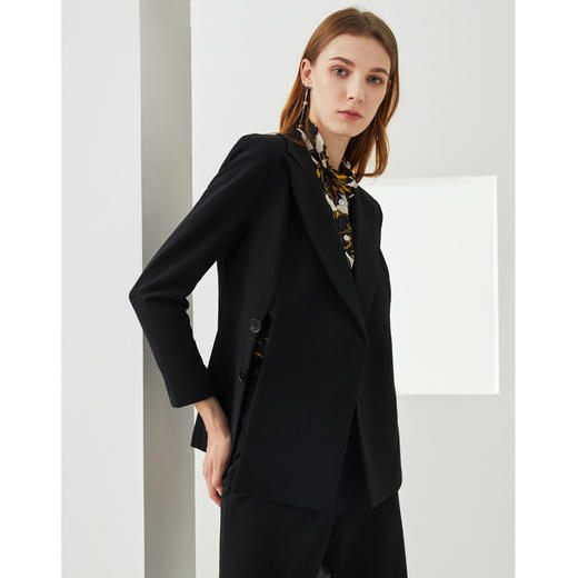 EITIE爱特爱秋季新款时尚气质通勤百搭简约收腰显瘦西装外套6303009 商品图9