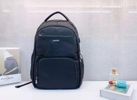 4F啄木鸟双肩包