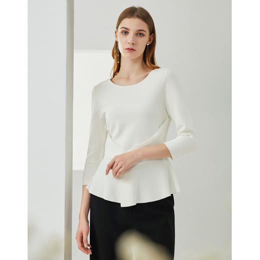 EITIE爱特爱秋季新款气质圆领时尚百搭通勤收腰显瘦针织上衣6301010 商品图4