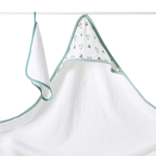 伯斯马丁【A类标准】竹纤维浴巾套装 （浴巾一条90*90cm 手帕一条30*30cm） 商品图4