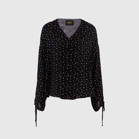 前中打折灯笼袖衬衣