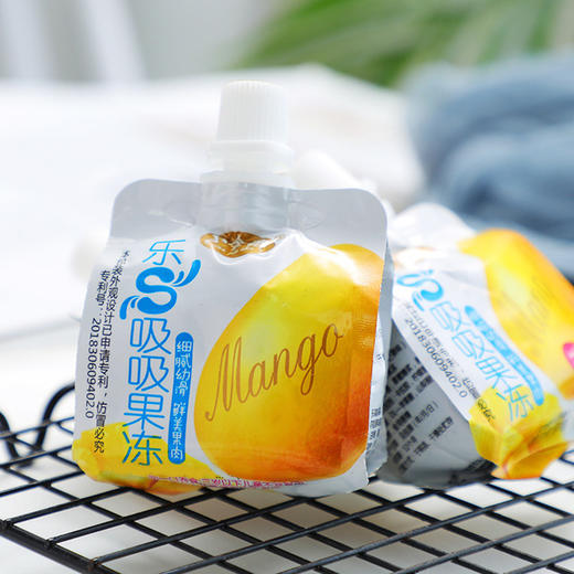 【食品酒水】小金鼠吸吸果冻30袋 6种多口味水果味果肉布丁休闲零食吸吸果冻 商品图10
