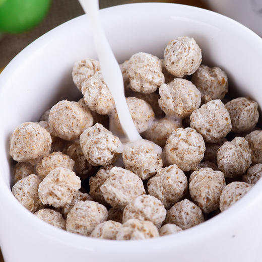 【糖果】俄罗斯进口谷物麦麸球代餐颗粒饱腹饼干休闲零食