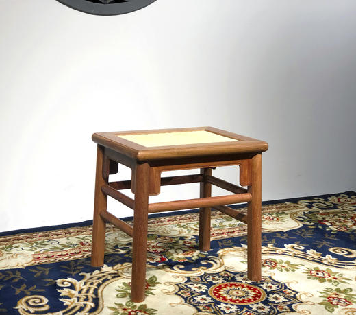 红桥红  家具严选  缅甸花梨（大果紫檀）【藤面 王世襄款 无束腰大方凳】 商品图8