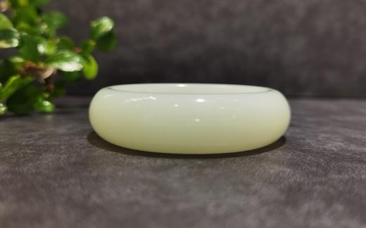 【御珠宫坊·传藏系列】羊脂白玉手镯57.8mm 商品图3