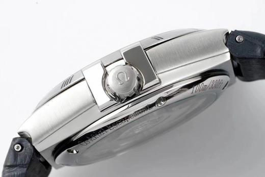 AI欧米茄星座系列 男士腕表 2021与时俱进，推出新款皮带双鹰8800全自动机械机芯 商品图5