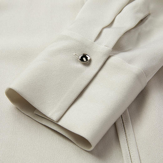 VIMAGE纬漫纪秋季新款纯色通勤百搭系带衬衬衣女士小上衣1613203 商品图8