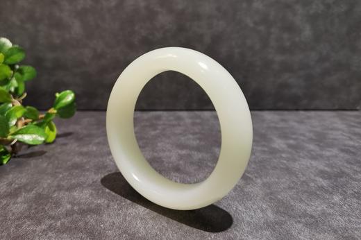 【御珠宫坊·传藏系列】羊脂白玉手镯57.8mm 商品图5