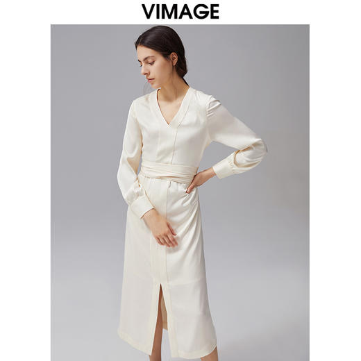 VIMAGE纬漫纪秋季新款V领显瘦高腰纯色开叉长袖连衣裙VC2107222 商品图2