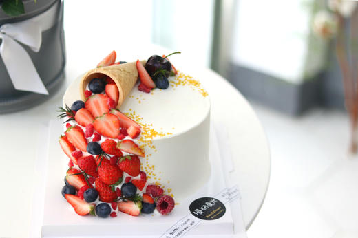 【生日蛋糕】甜筒草莓装饰款（无草莓季节换其他水果） 商品图0