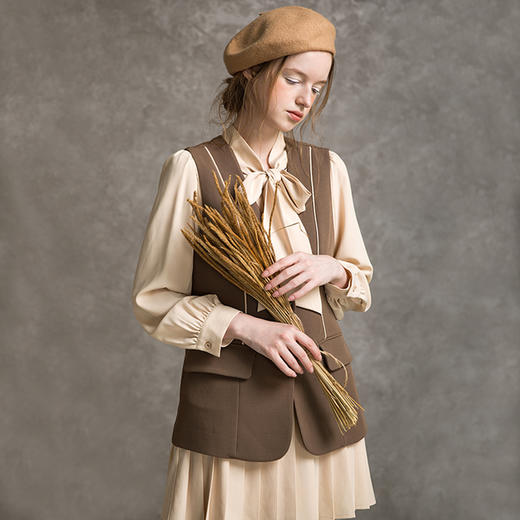 famecoco范可儿套装女秋时尚马甲衬衫两件套F216EC008 商品图2