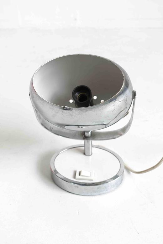 1970s银色太空感眼睛中古小台灯 商品图3