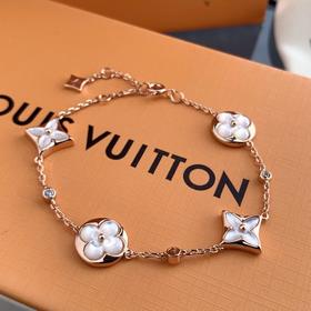 价值20000+ 神仙颜值 海外渠道！LV新款B BLOSSOM系列四花贝母手链 S925银厚镀18K真金玫瑰金 高级感爆棚 晶莹剔透 美轮美奂 上手大气高贵 配送全套包装 预售