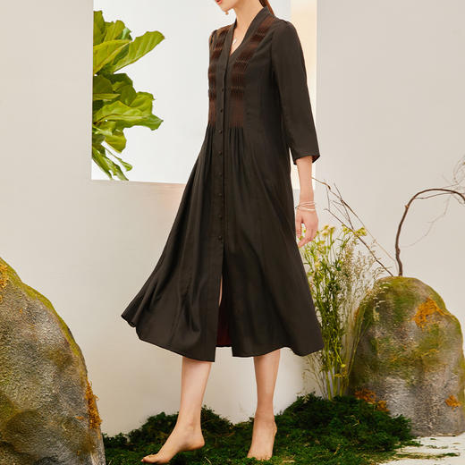 TANGY Collection/天意精品2021年秋季新品原创手工捏褶莨绸连衣裙 商品图1