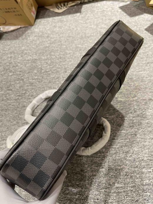 Lv男士公文包，原单，乱真无压力，细节自己看，老板省钱，出入专柜无压力， 商品图2