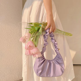 【法式香奢风】新颖潮流百搭纯色云朵包 细腻柔软 高密度PU皮  弹性有光泽 小体积大容量 不易变形 肩带可调节_HLY