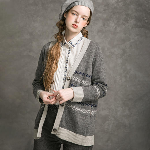 famecoco范可儿针织开衫女秋长袖提花毛衣外套F216DA004 商品图2