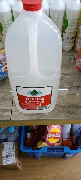 农夫山泉天然水4L