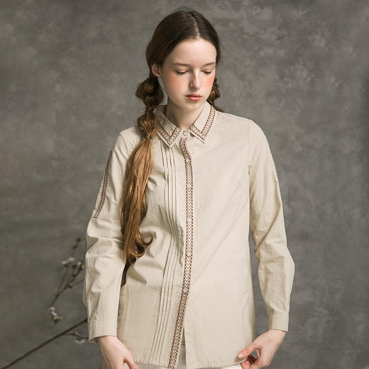 famecoco范可儿纯棉衬衫女秋花朵刺绣开衫衬衣F216BH025 商品图1