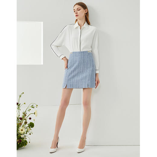 EITIE爱特爱秋季新款气质通勤百搭简约线条直筒白衬衫女上衣C2109814 商品图4