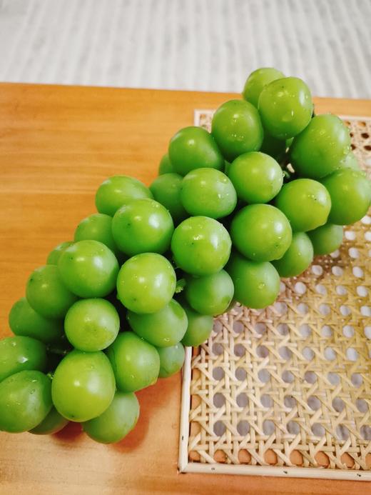 晴王阳光玫瑰葡萄