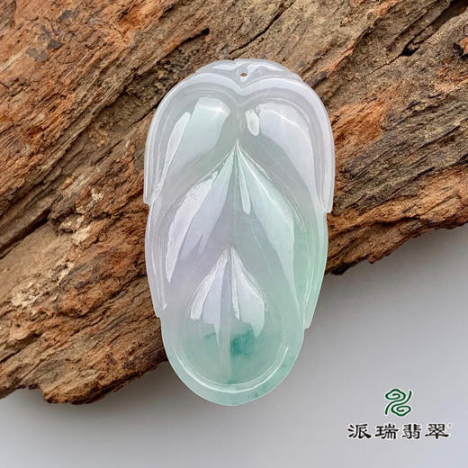 派瑞翡翠 翡翠挂件 糯种 淡绿色 商品图1