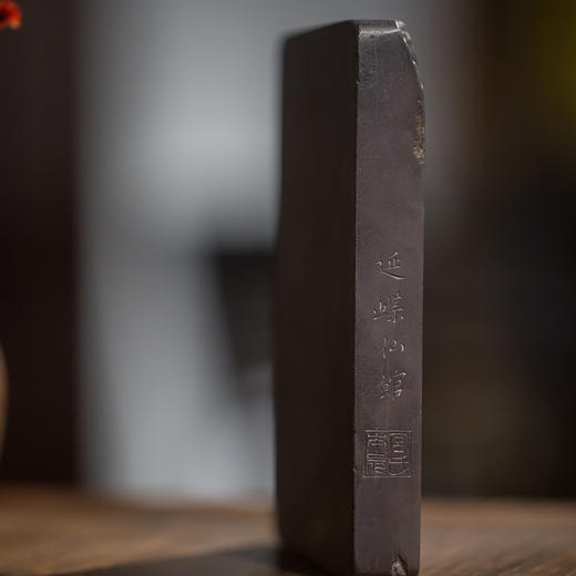 清代 延蝶仙馆如意池梅花长方端砚（原配红木砚盒） 商品图4