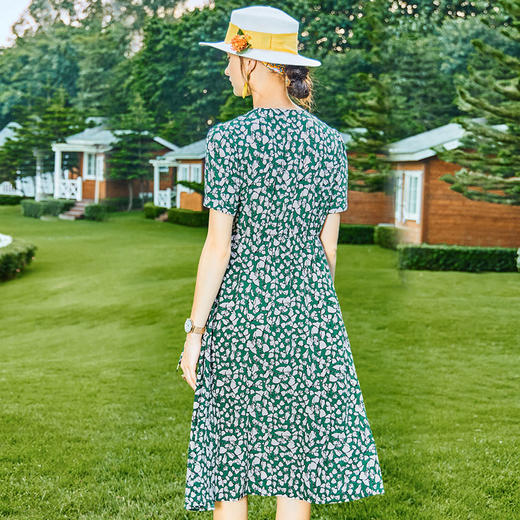 丁摩 夏季新款小碎花桑蚕丝连衣裙v领收腰时尚真丝裙子女Q121159-DW599 商品图4