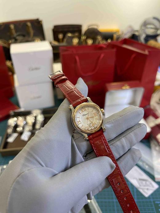 肖邦快乐钻石（红色皮带玫瑰金表盘），女士石英腕表，瑞士进口石英机芯，走时精准，完美复刻，乱真无压力～ 商品图4