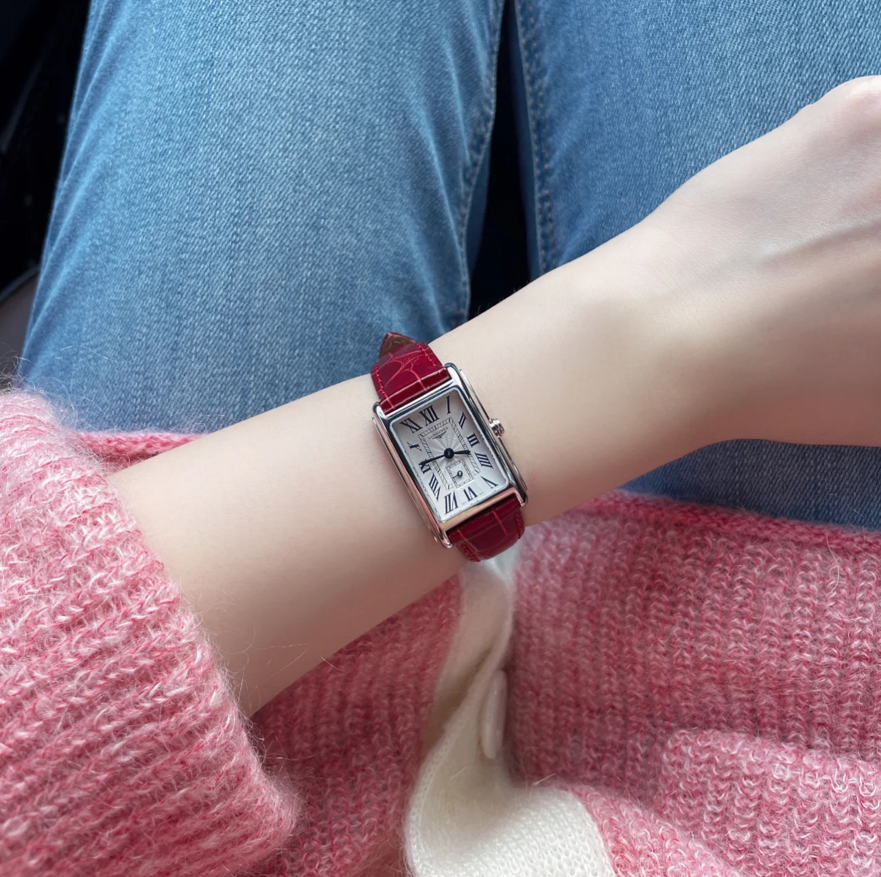 浪琴黛卓维纳小红表（可选黑色皮带），女士石英腕表，瑞士进口石英机芯，走时精准，完美复刻，乱真无压力～