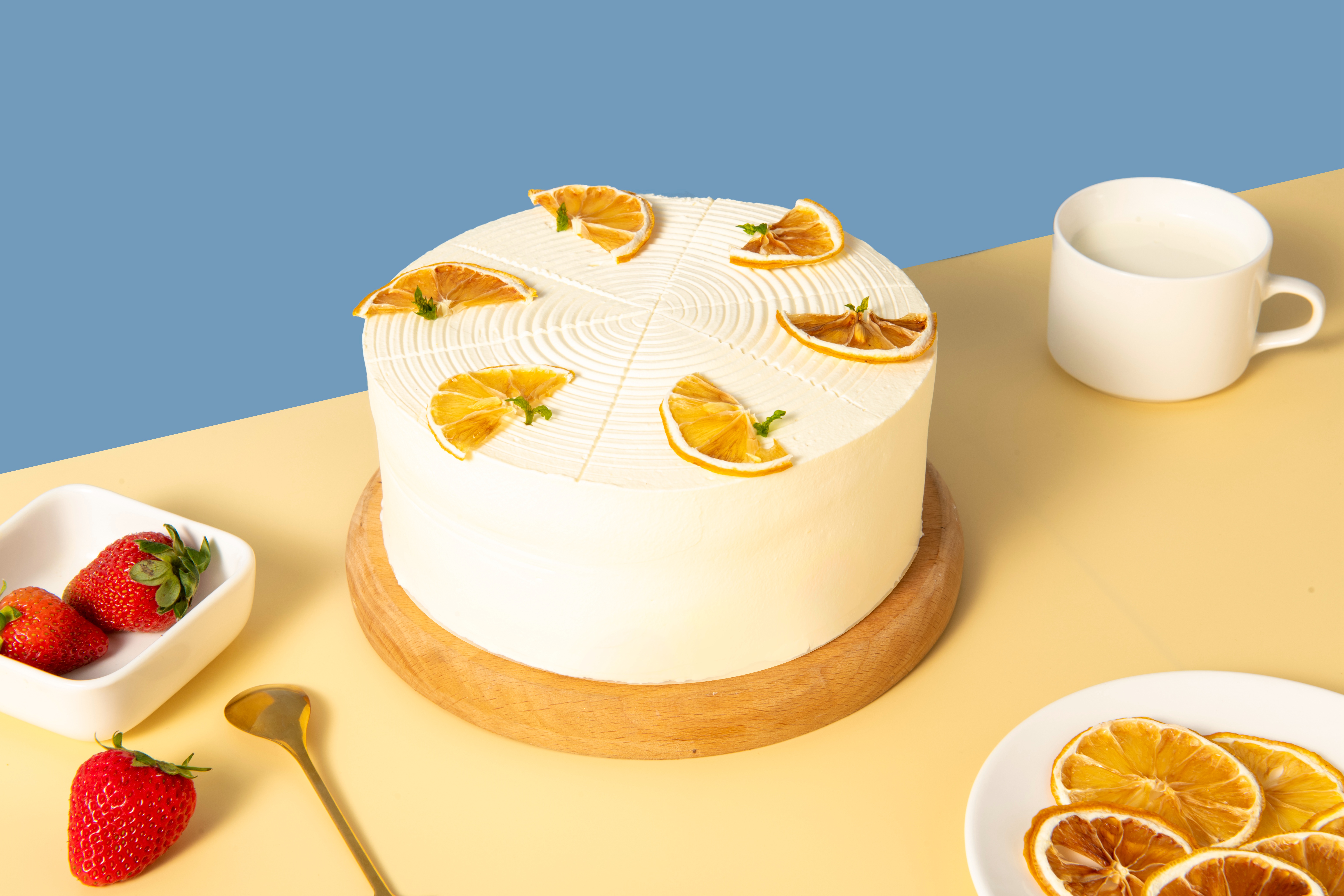 草莓冰激凌蛋糕（提前半天预约）