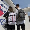 新款潮牌双肩包男女旅行包简约潮流滑板包时尚运动大容量登山包 商品缩略图1
