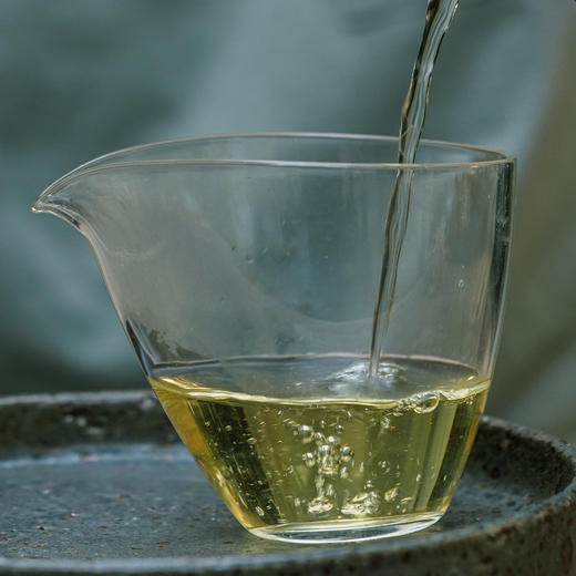 南天门 2021春纯料生普200g 中缅边境临沧耿马县佤族 限500饼 商品图8