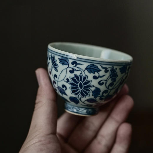 「景德镇仿古手绘明青花瓷鸡心杯」缠枝莲主人杯茶杯品茗杯单杯 商品图1
