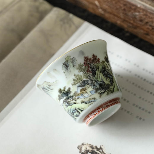 粉彩湖山春晓杯 商品图1