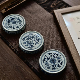 「景德镇复古手工仿明手绘青花瓷」蟠桃缠枝莲瓷盖置文房镇纸茶道零配