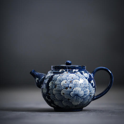 「景德镇老泥料粗陶青花手抓盖碗茶壶茶杯茶叶罐」纯手绘泡茶壶 青花便携茶壶 手拉坯功夫茶具 商品图0