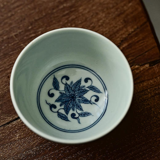 「景德镇手绘复古缠枝四季花仿明青花陶瓷品茗杯」功夫茶杯大号茶盏 主人杯 商品图4