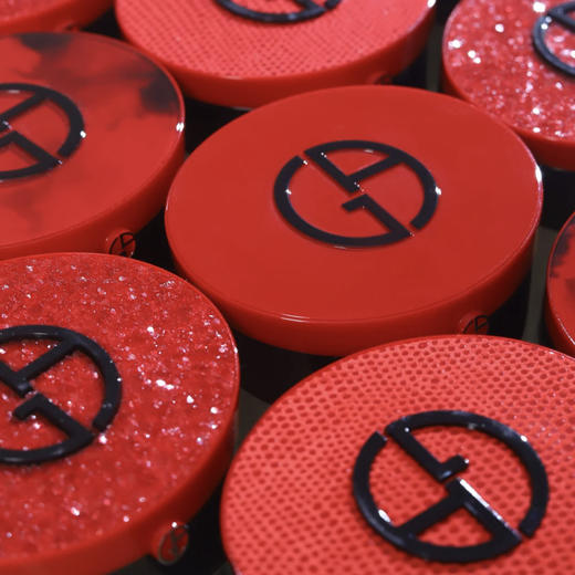 阿玛尼新款琉光红钻气垫 商品图2