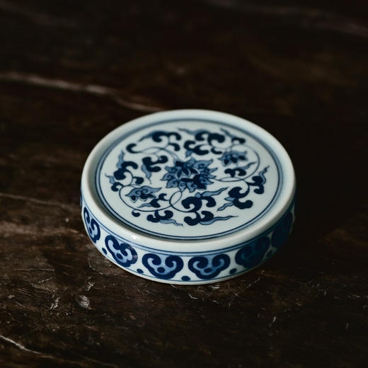 「景德镇复古手工仿明手绘青花瓷」蟠桃缠枝莲瓷盖置文房镇纸茶道零配 商品图5