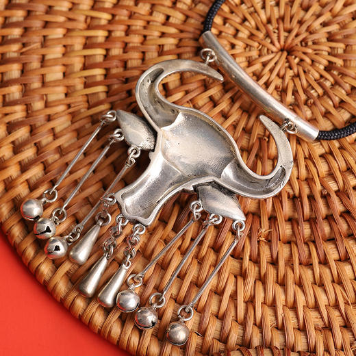 牛舞绣花项链 |    现货  | 支持七天无理由退换货 有运费险 商品图2