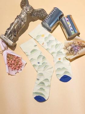 SIOICIKI 设计师联名款SSS2A055山丘-日 时尚中筒袜