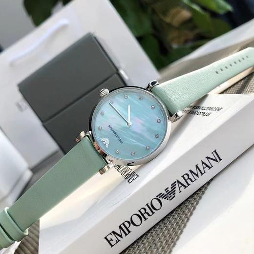 价值4000+ 高颜值 原单货！ARM*NI/阿M尼冰蓝炫彩变色贝母手表AR1959 淡绿色皮带 带原厂二维码 可查询真伪 预售 商品图4