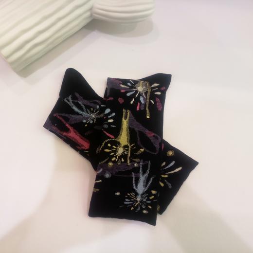 SIOICIKI  SAW3A028设计师联名款渠力黑色中筒袜 商品图2