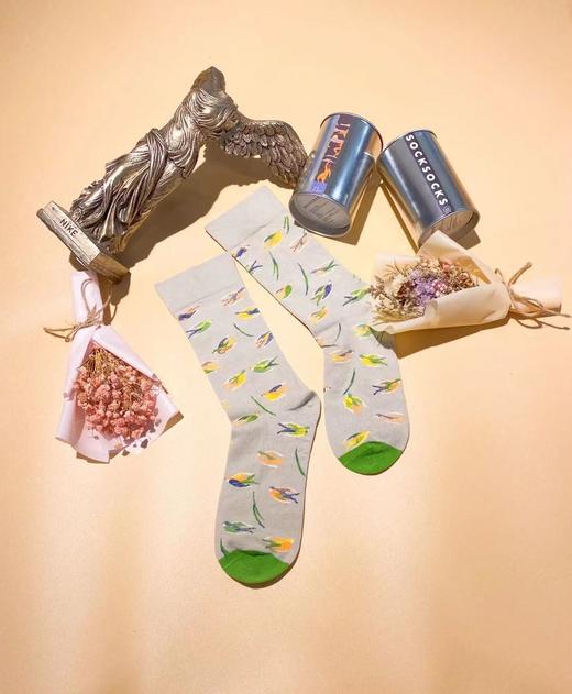 SIOICIKI 设计师联名款SSSIA040夏天时尚中筒袜 商品图0